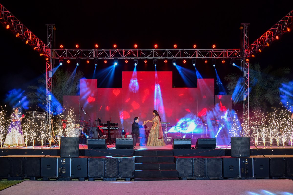 Pre- Wedding-Photographer-in-Ahmedabad-Work25